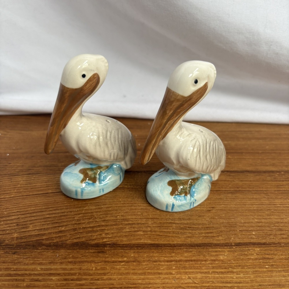 PELICANS by AGIFT CORP Salt & Pepper Shakers UNUSED 3.5"